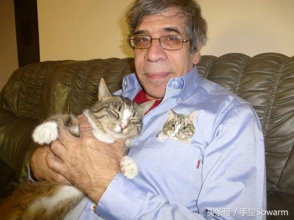 她给儿子绣的藏在口袋里的小动物,后来渐渐变成了事业