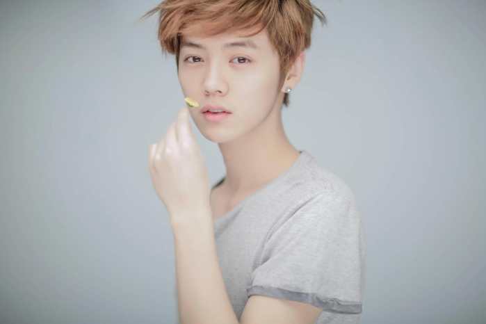 胡歌的眼睛很漂亮,年轻时颜值逆天的明星胡歌