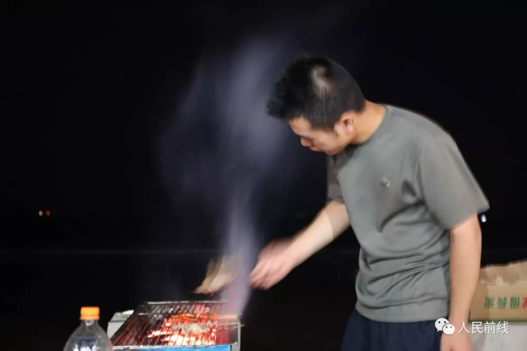 面朝大海人生就像一场旅行,面朝大海烧烤