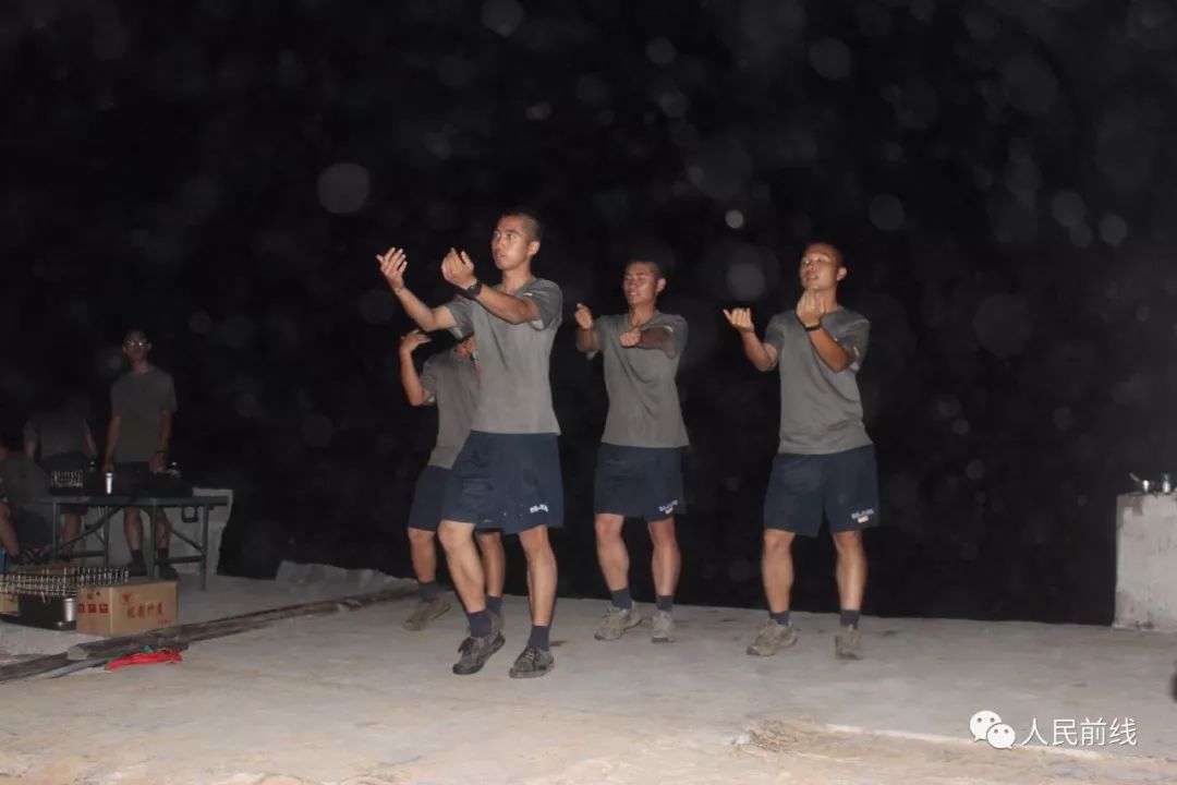 面朝大海人生就像奔流不息的大海,面朝大海人生就像一场旅行