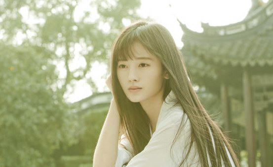 今年鞠婧祎的新歌,以超高人气回归的鞠婧祎