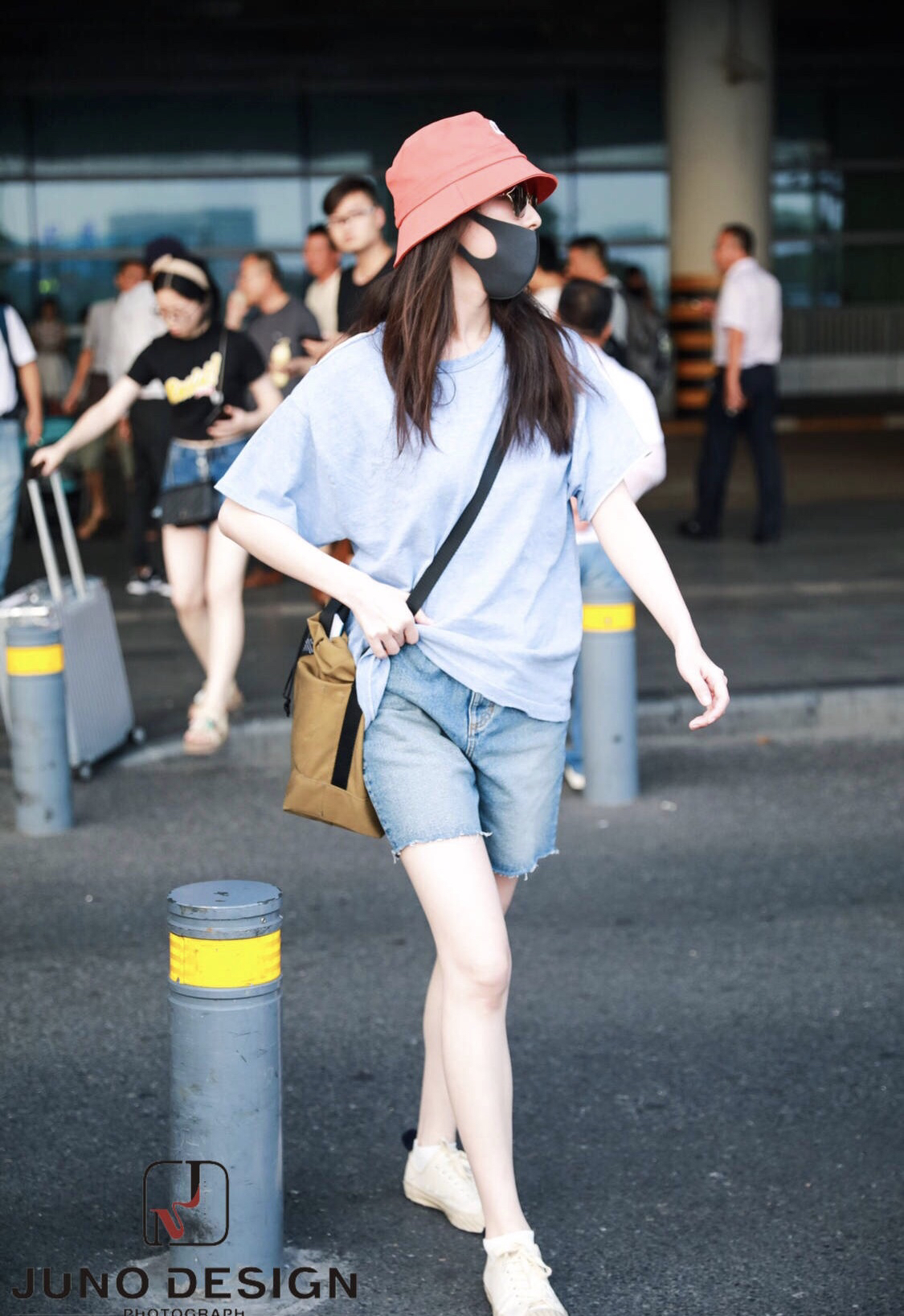 明星机场照穿衣搭配,明星冬季机场穿衣搭配