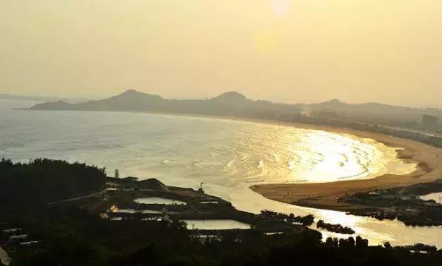 韩国济州岛是一座典型的火山岛,世界有名的火山岛