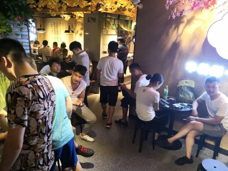 火锅界大佬！这次要德“要得”，每天都被卖光的毛肚，终于等到啦