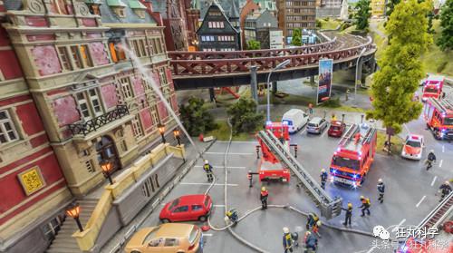 德国兄弟打造模型,德国两兄弟建造小人国