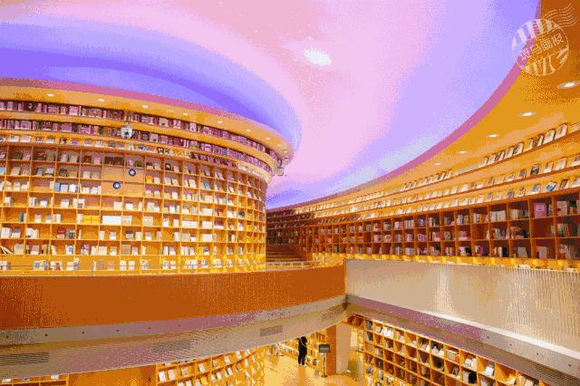 闺蜜约起！Gucci垃圾桶、11米高唐老鸭、纽约来的蛋屋……魔都8月活动大集结！