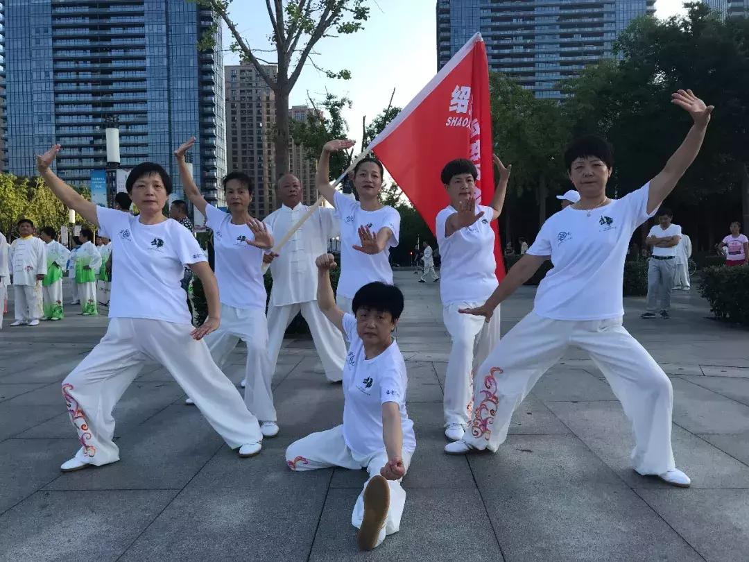 今天好多人将“跃入”瓜渚湖!他们要……快跟着一起“动起来”!