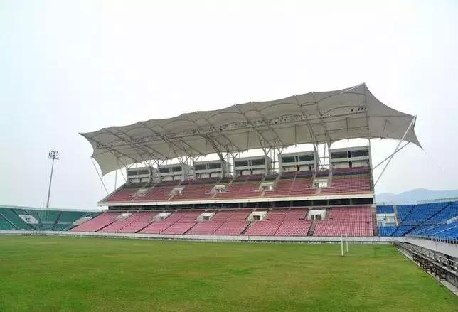 成都155个公共体育场馆免费,成都体育场有序开放