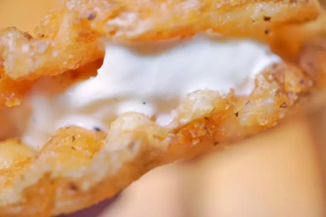 冰淇淋是冰的吃了没有热量 (冰淇淋没有热量因为它是冷的奶茶)