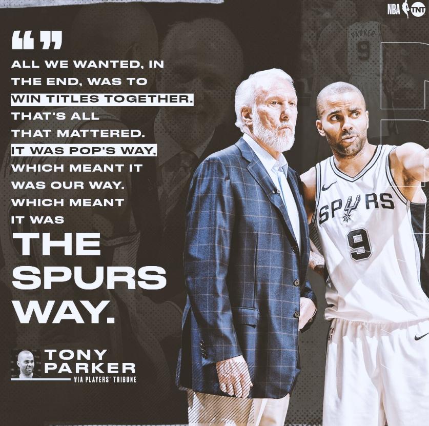 帕克回到马刺拥抱波波维奇,波波维奇感激邓肯