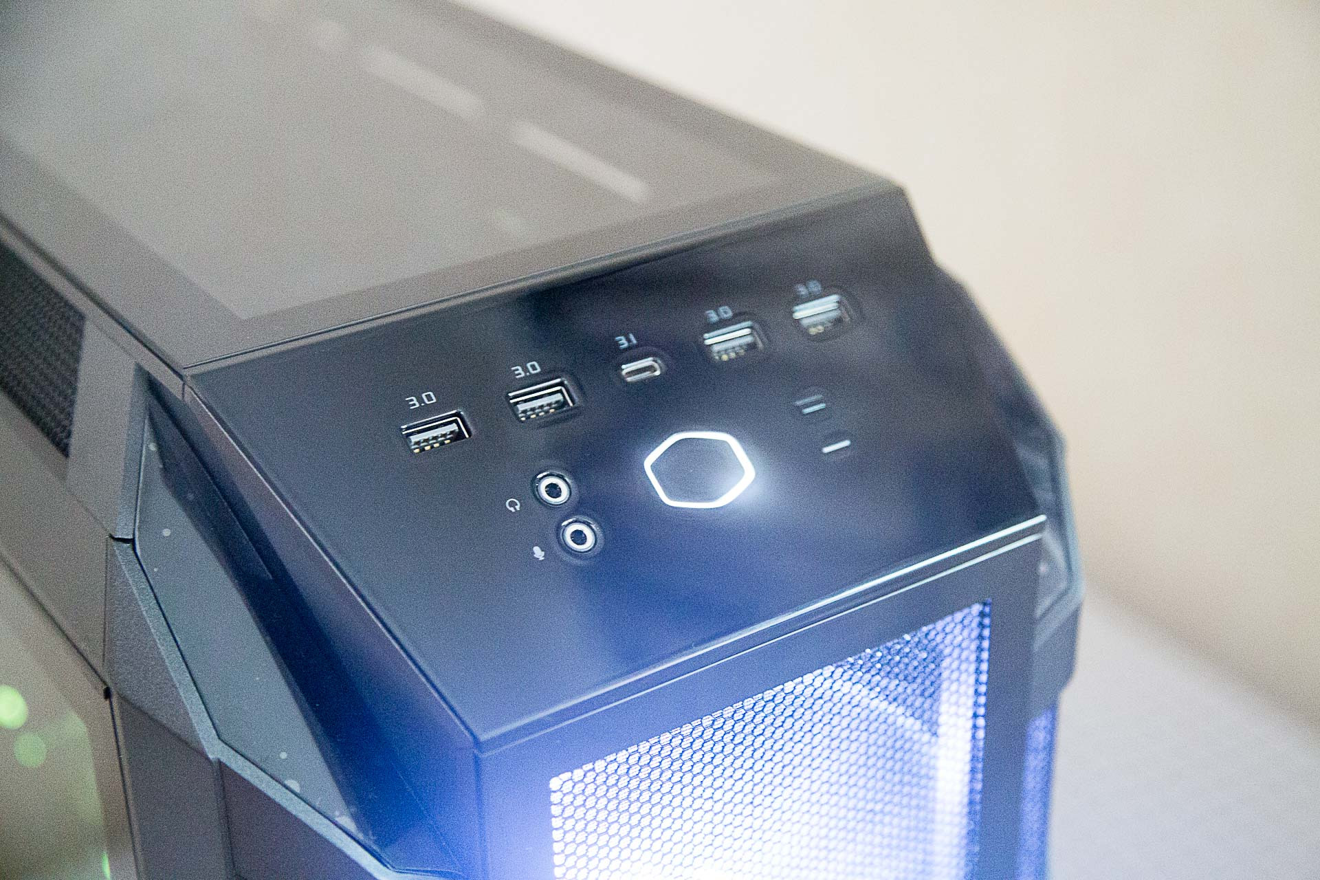 华硕1070ti显卡怎么装,华硕1070ti装机效果