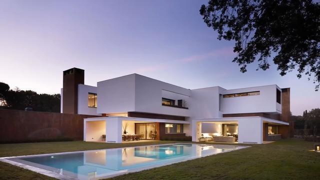 梅西豪宅曝光视频,c罗豪宅vs梅西豪宅