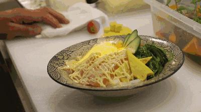 郑州这家寿司界的“黑马”，终于被我们找到了！躺在家里吃到爽！