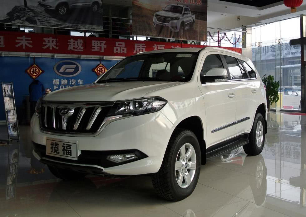 新款凯迪拉克suv,与凯迪拉克xt6差不多的车型