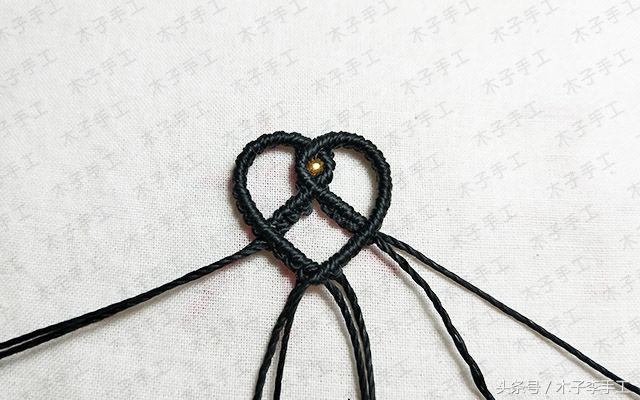 爱心情侣手绳教程视频,情侣手绳编法大全