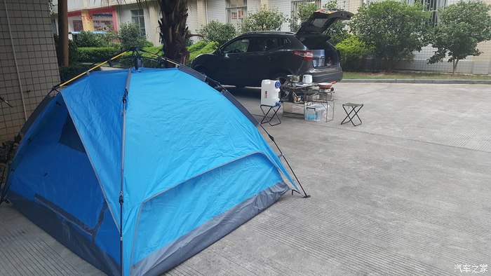 自驾游旅行睡逍客车里,逍客当房车用