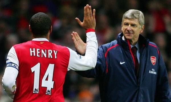 阿森纳2011-12赛季特别队徽,阿森纳队徽一半颜色深一半颜色浅