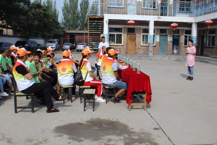 关爱聋哑伴智力障碍儿童,关爱残疾孩子