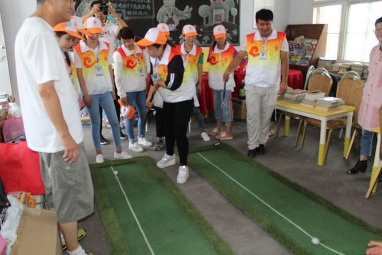 关爱聋哑伴智力障碍儿童,关爱残疾孩子