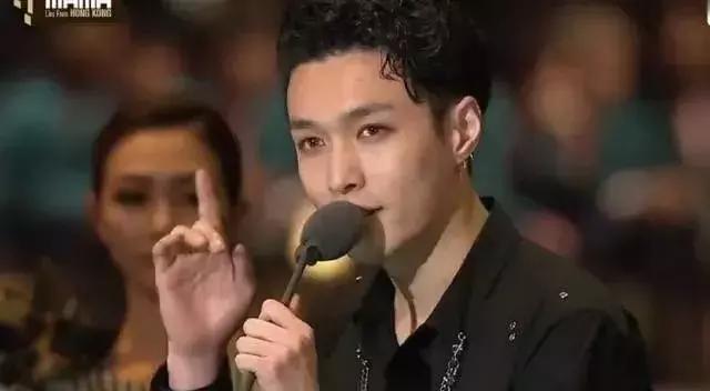 张艺兴为黄渤写感谢信图片,张艺兴写给黄渤的感谢信