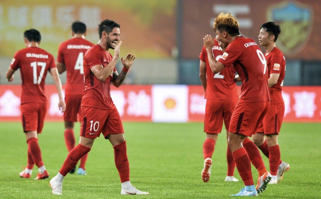 他才是权健真正核心！用三个字形容球队表现，他比索萨还像主教练