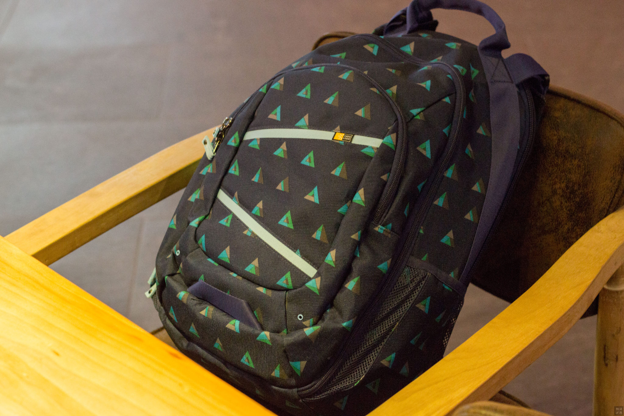 英伦风双肩包大容量测评,慵懒感双肩包背包测评