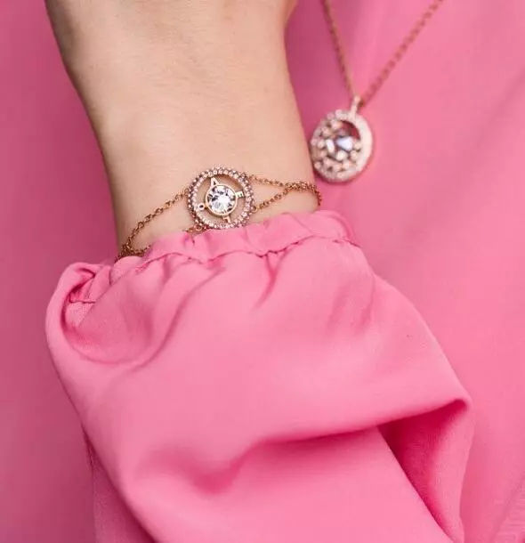 你有一份七夕撩妹指南请查收,追妹子七夕送什么礼物