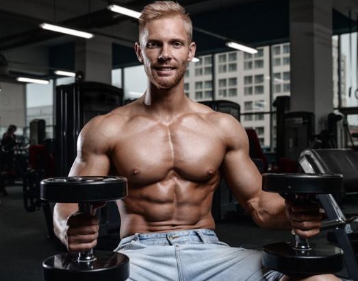 长期练耐力如何提高爆发力,如何锻炼自己的爆发力和耐力