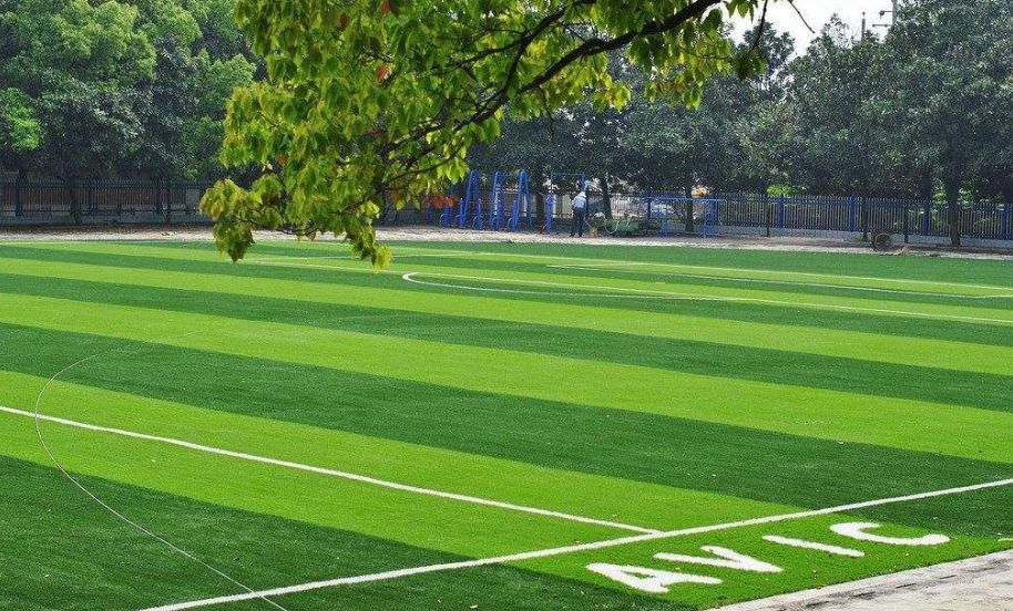 唐山南湖足球场在哪里,南湖哪里有免费的足球场