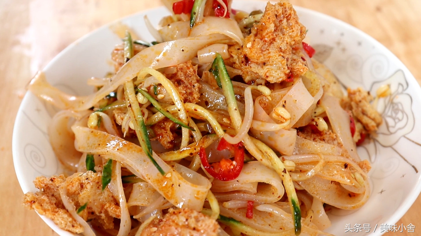 想吃凉皮不用买的配方比例,想吃凉皮做凉皮是怎么做的