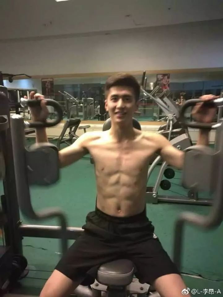 北电2018级表演系男生除了吴磊，下一个脱颖而出的是谁？