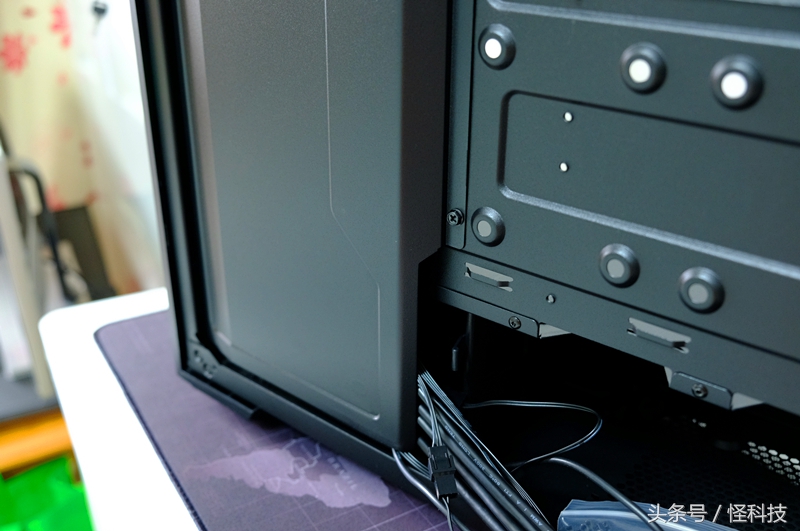 argb机箱风扇炫酷,argb风扇需要多大的机箱