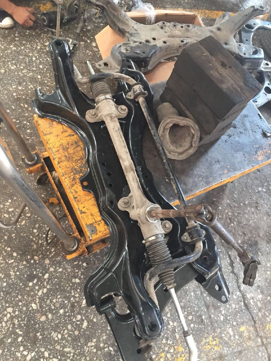 08年丰田花冠右前方异响怎么回事,07丰田花冠不平路底盘咕噜咕噜响