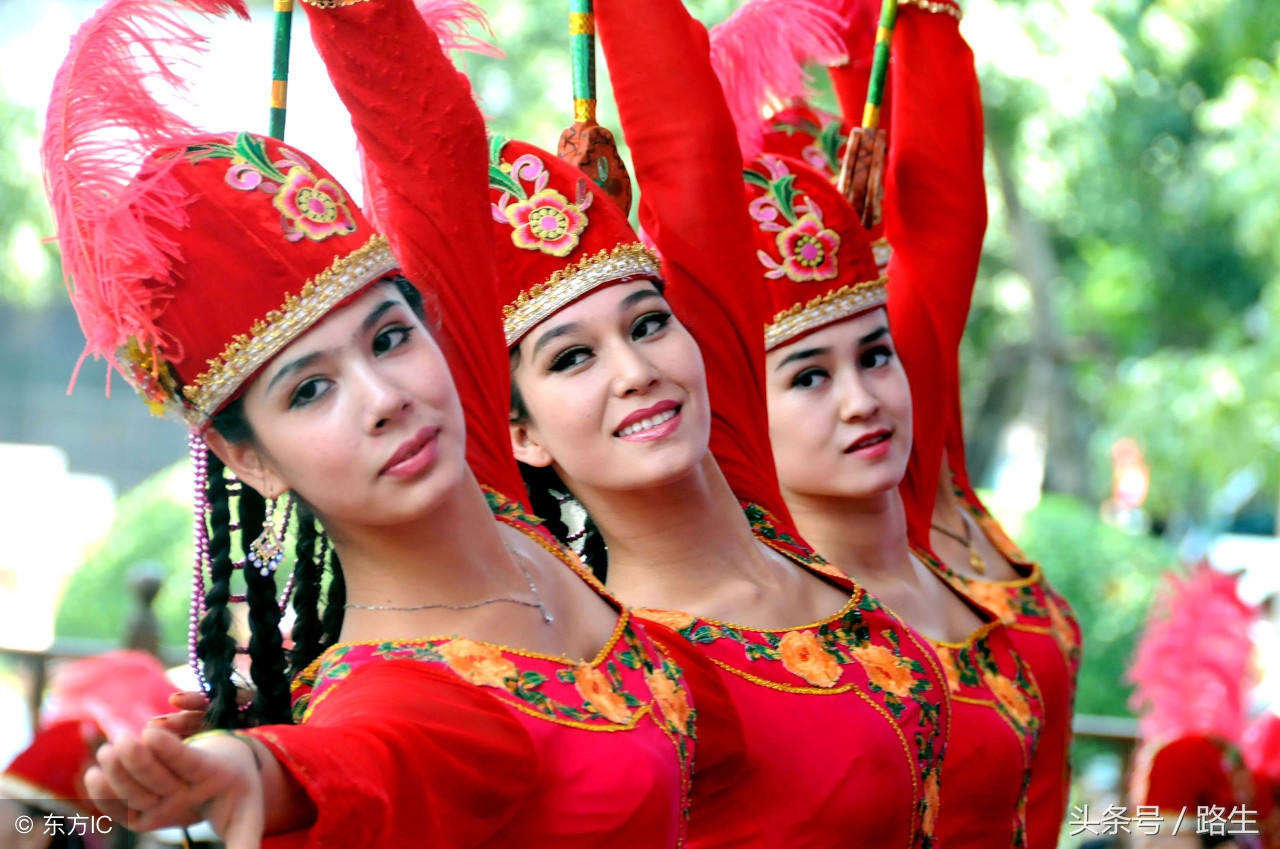 *疆新**此县是全国面积第二大县,汉代曾分属两个风俗完全不同的小国