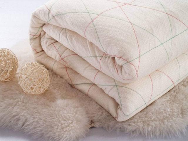 厚被子到底怎么才能清洁,不能水洗的被子该怎么洗