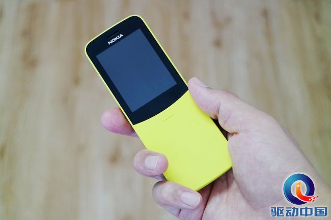 诺基亚82104g对比诺基亚81104g,诺基亚8110香蕉机解锁