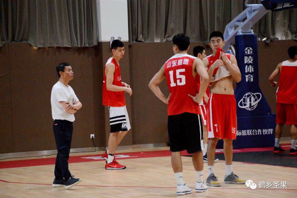 严格：千淘万漉虽辛苦吹尽狂沙始到金——画圆战术创始人李晓波的篮球故事