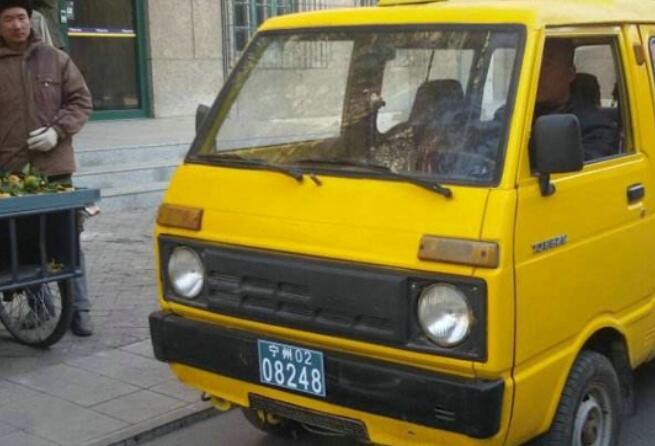 汽车车牌有哪些特别的样式,新中国汽车车牌发展史