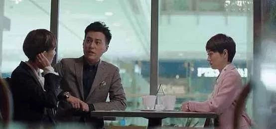 闺蜜和我的相亲对象聊得火热,闺蜜和相亲对象