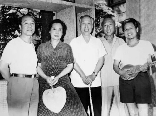 电影往事张艺谋,铁道游击队电影小坡扮演者冯笑