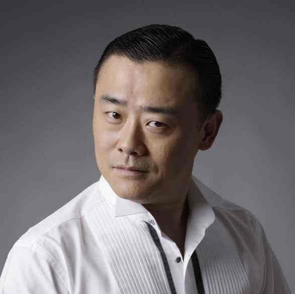 周立波鄢军现况最新消息,周立波曝光鄢军照片