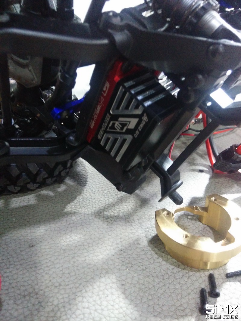 traxxastrx-4战术版迷彩,traxxastrx-4烈马开箱