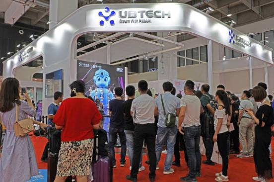 优必选walker大型人形机器人,优必选ai人工智能