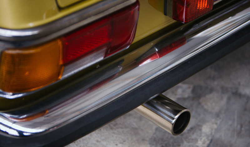 修复奔驰w220,修复后的奔驰e