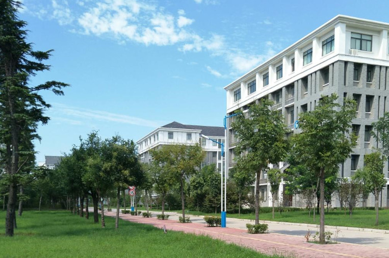 我国最名不副实的大学，看起来像重点一本，其实只是一所专科学校