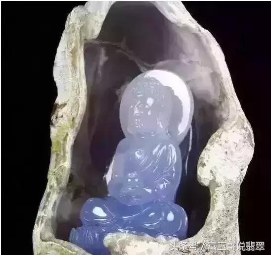 缅甸翡翠摆件翡翠观音挂件价格,花100万购买的翡翠