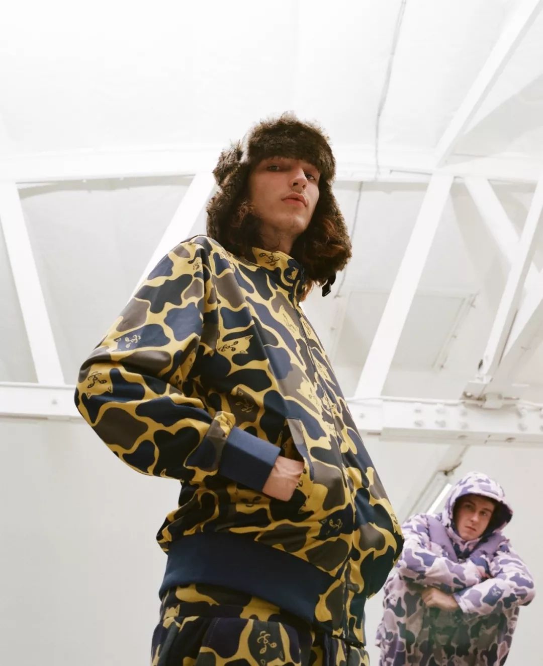 潮闻快食TravisScottxAF1再爆新联乘,ABATHINGAPE发售在即