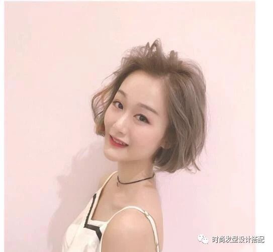 短发慵懒风烫发图片,中短发烫发型慵懒风