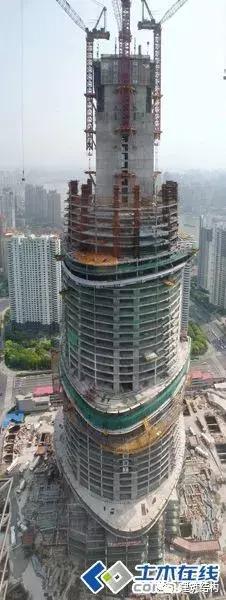 上海中心大厦127层怎么有632米,上海中心大厦632米127层内部