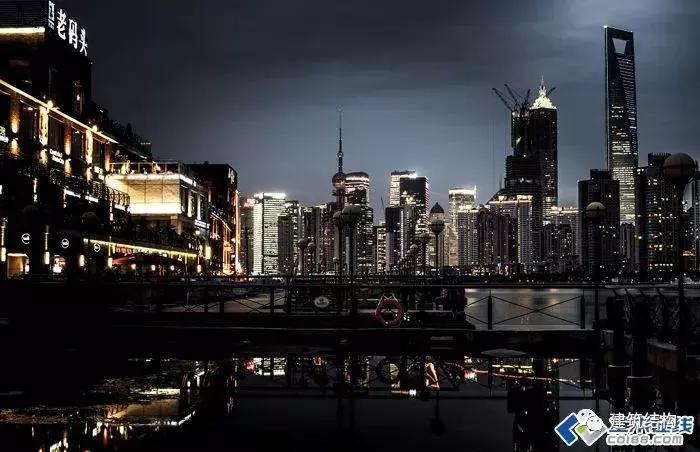 上海中心大厦127层怎么有632米,上海中心大厦632米127层内部